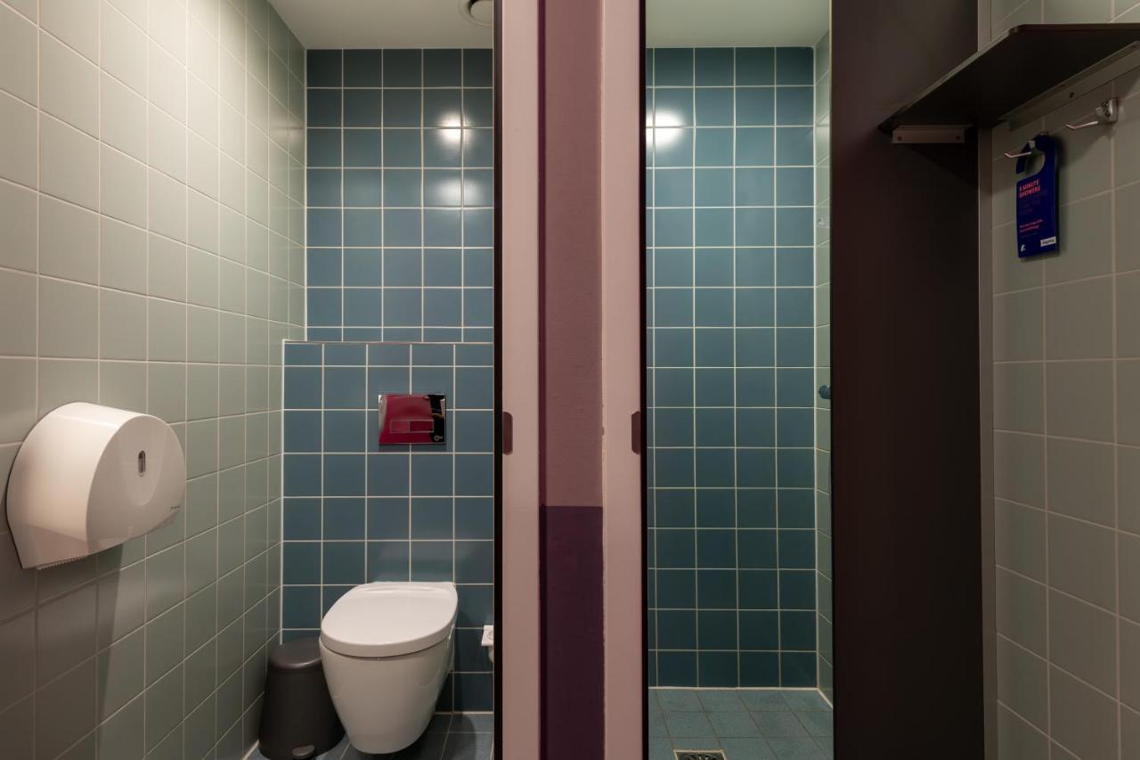 Habitación Cuádruple con baño privado y ducha